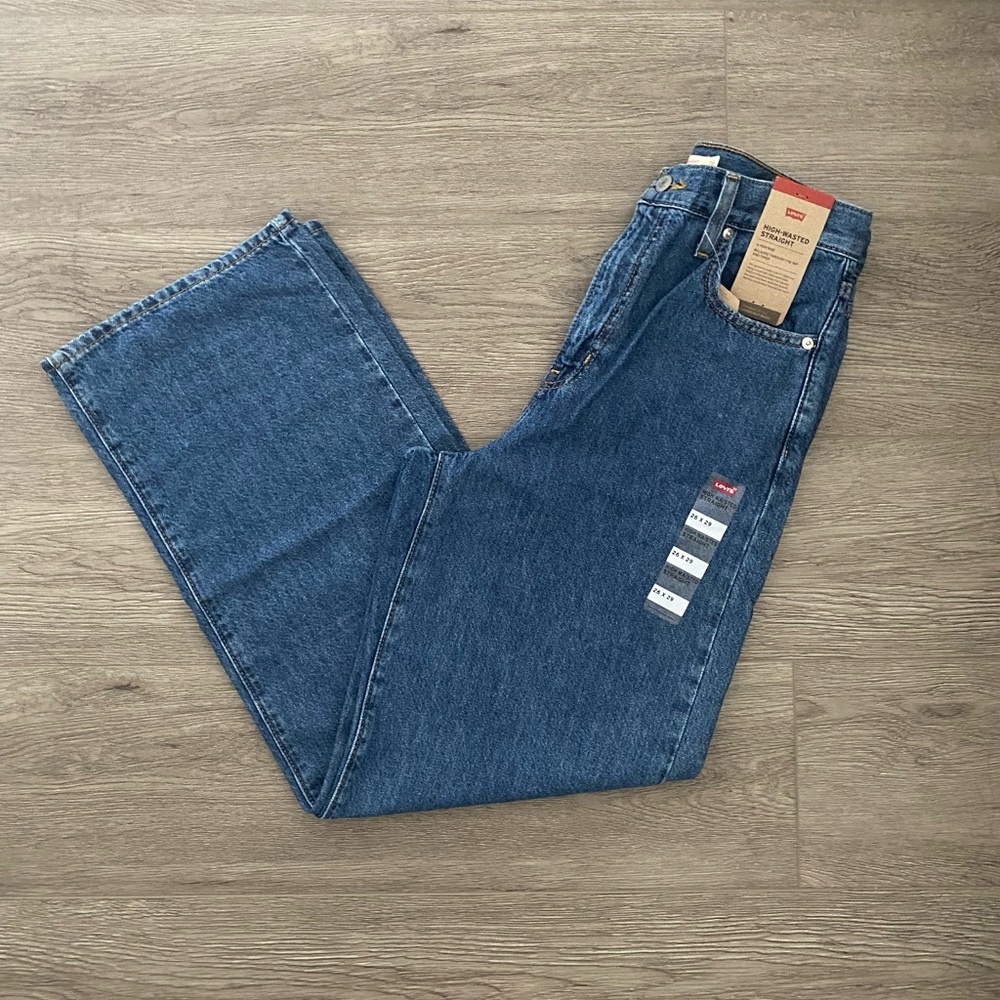 Levi's® Women's High-Rise Straight Jeans